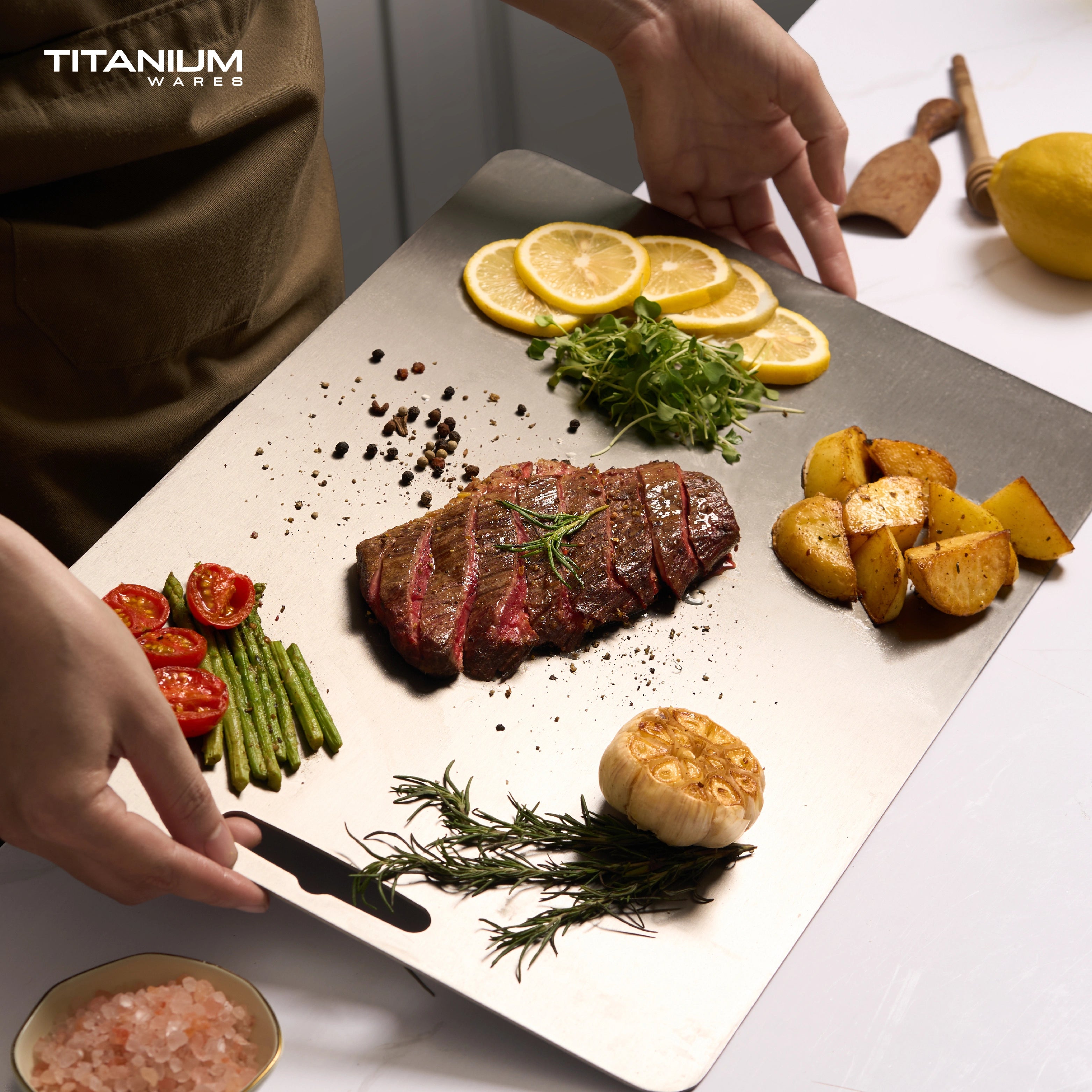 Titanium Wares™  100% Pure Titanium Cutting Board